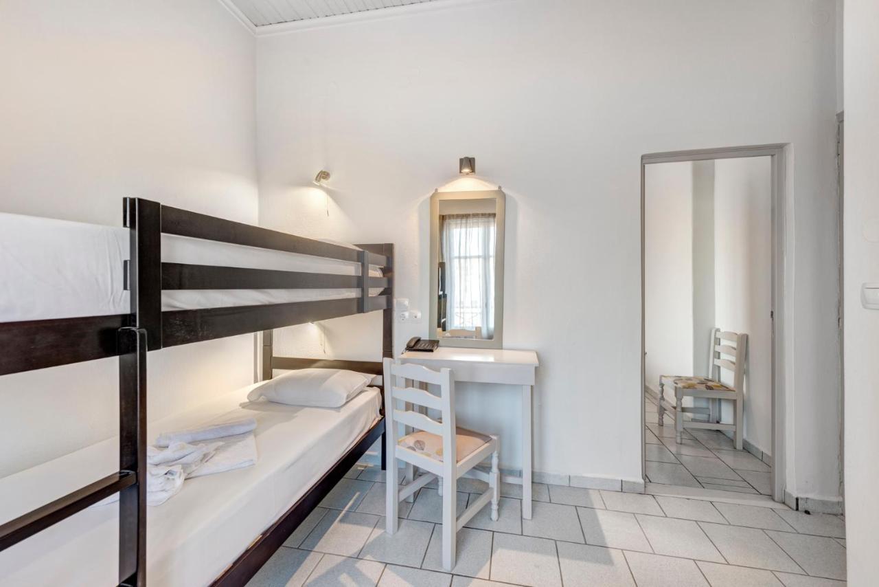 Hotel Kamelo Vári 외부 사진