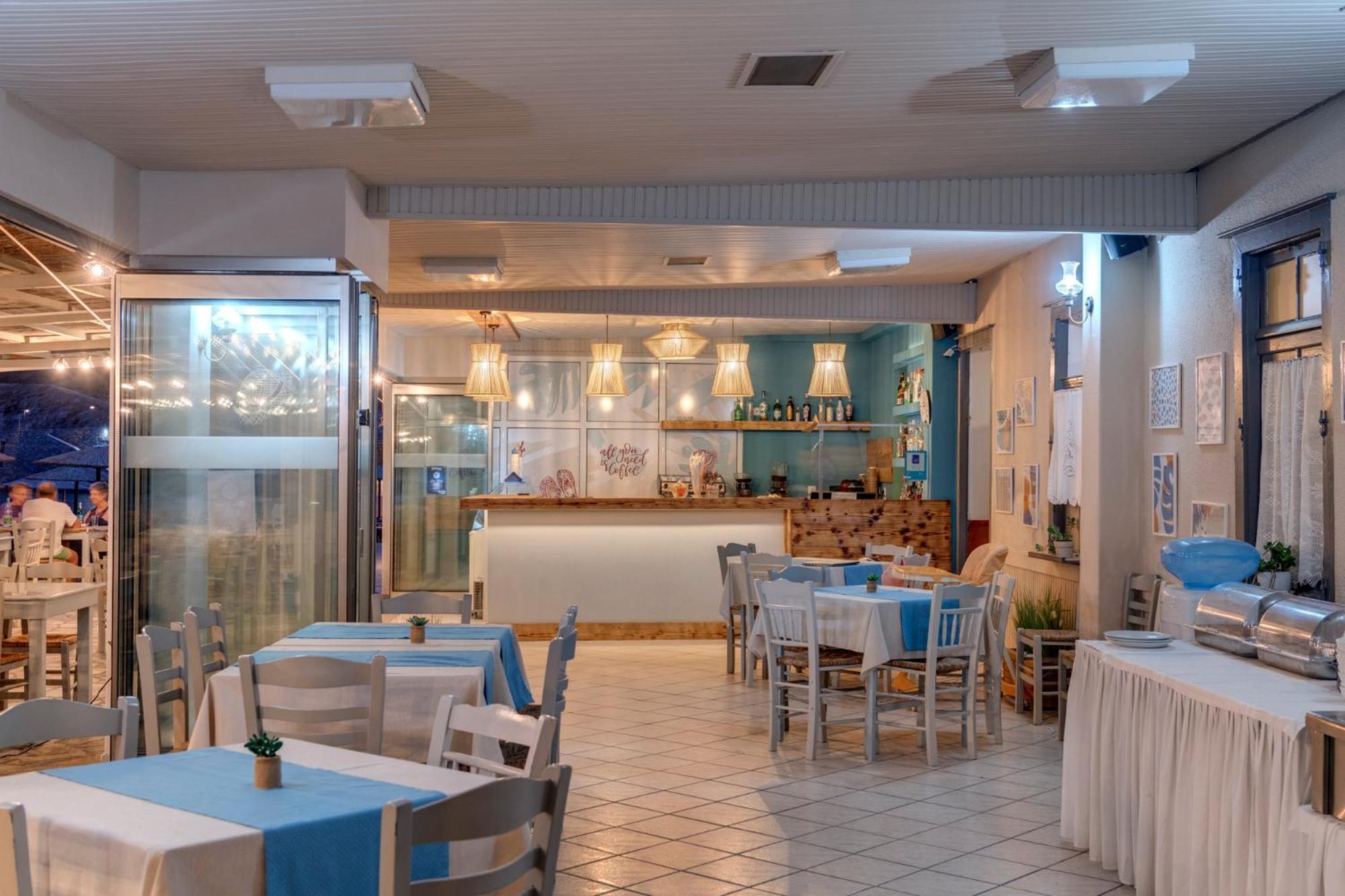 Hotel Kamelo Vári 외부 사진