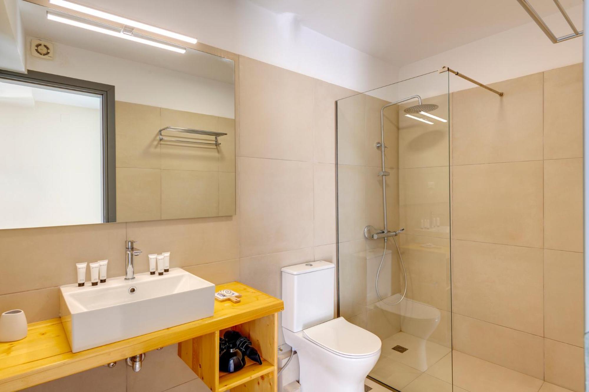 Hotel Kamelo Vári 외부 사진
