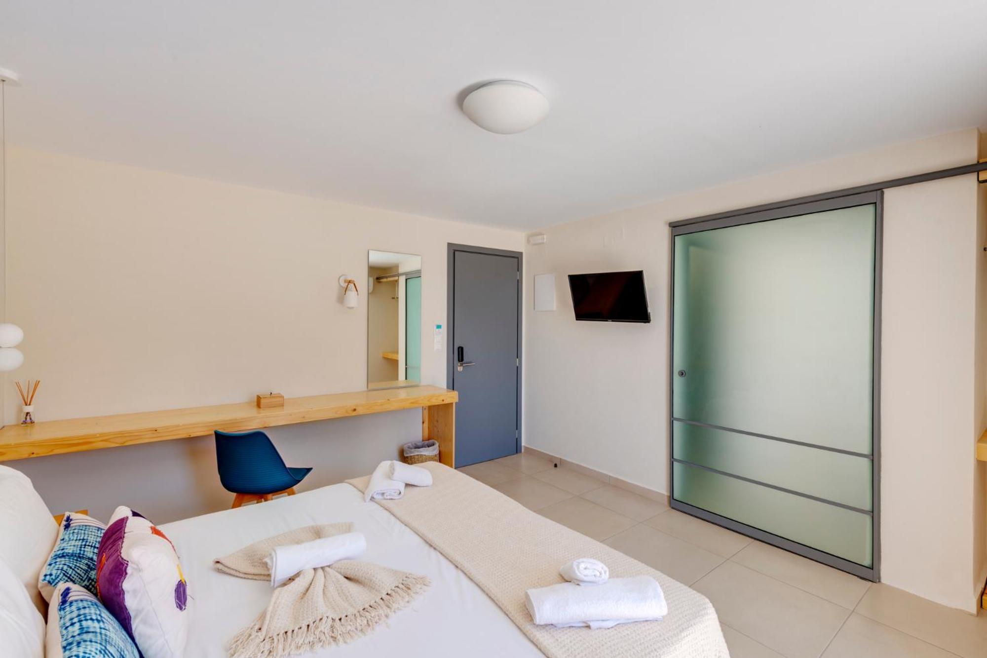 Hotel Kamelo Vári 외부 사진